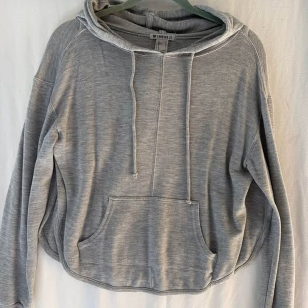 Forever 21 Vintage Gray Open-Back Cropped Hoodie – Size S